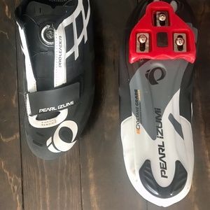 Pearl Izumi Pro Leader ll Spin Shoes